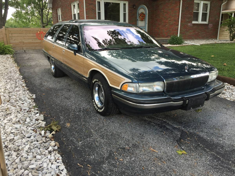 Illustration for article titled At $6,000, Would You Master the Road in This 1994 Buick Roadmaster?